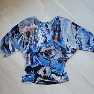 Chic Women's Blouse with Blue and Black Pattern